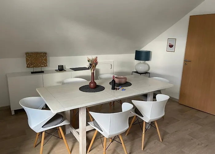 Apartament Mica *